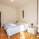 Milano Guest House Pensión *